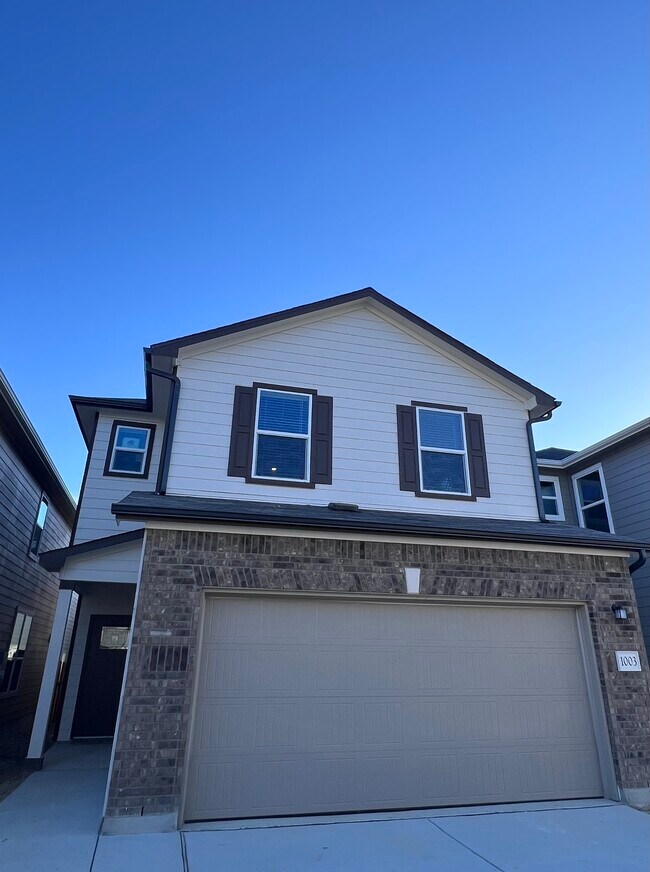 Building Photo - 14839 Vance Jackson Rd