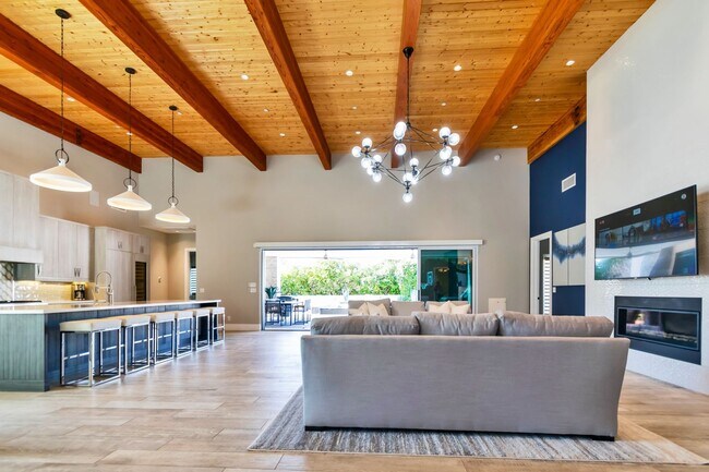 Foto del edificio - 5854 N 42nd St