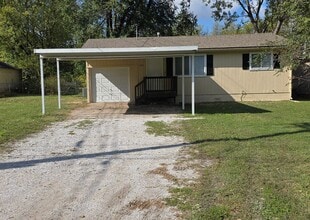 Building Photo - 1023 N Nettleton Ave Building Photo - 1023 N Nettleton Ave