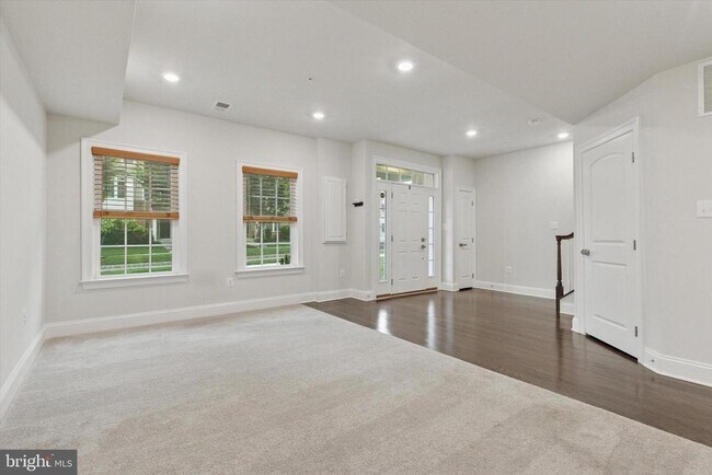 Building Photo - 409 Atwater Dr