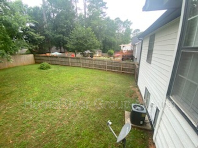 Foto del edificio - 2207 Boulder Springs Dr