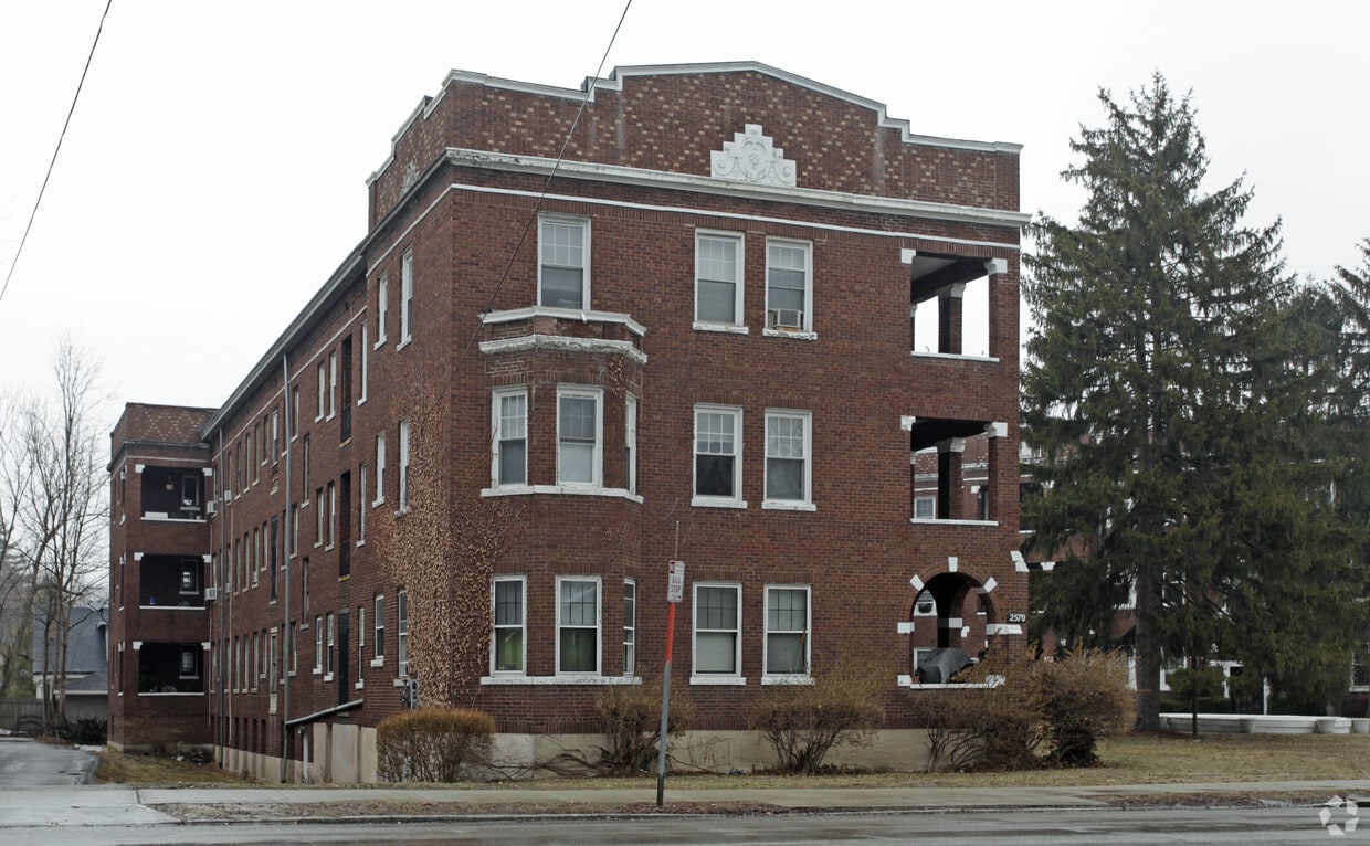 Primary Photo - 2570 Madison Rd