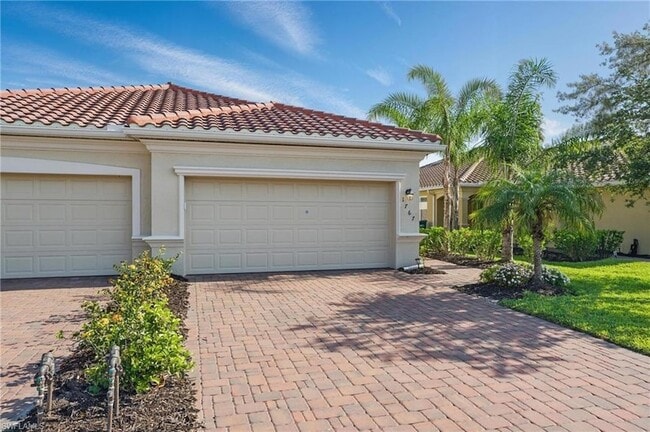 Building Photo - 1767 Alameda Dr