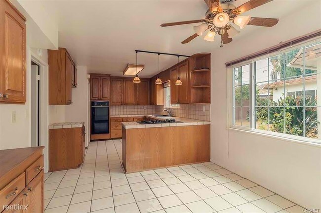 Building Photo - 23625 Nadir St