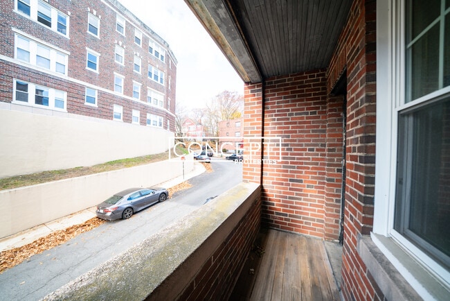 Foto del edificio - 58 Selkirk Rd