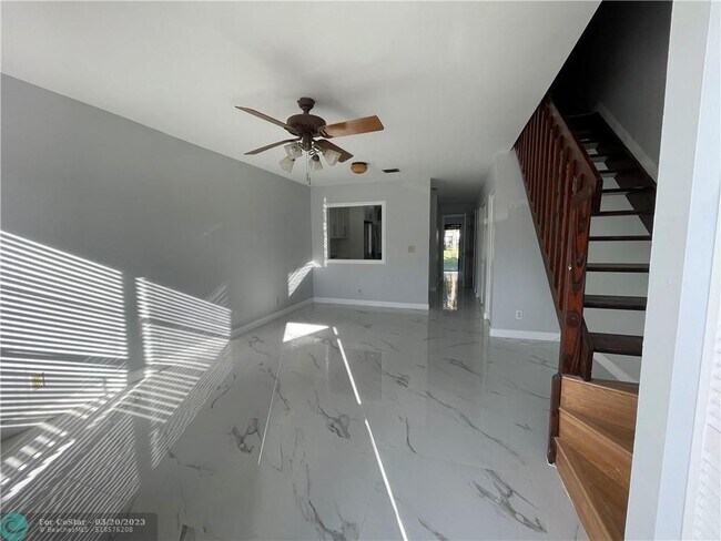 Building Photo - 9790 Shadow Wood Blvd
