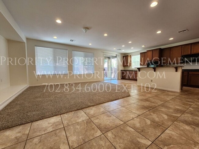 Foto del edificio - PROVIDENCE SINGLE STORY (GATED)~ 1900+ SQ FT! ~ UPGRADED!!