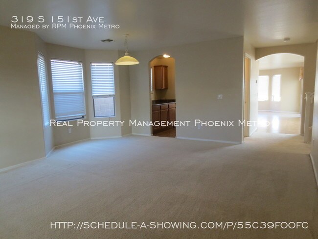 Foto del edificio - HUGE GOODYEAR PROPERTY!!