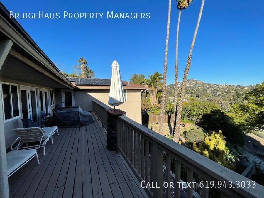 Primary Photo - A Gorgeous And Spacious Fully Furnished 4 ...