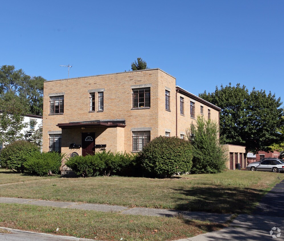 Primary Photo - 431 Claranna Ave