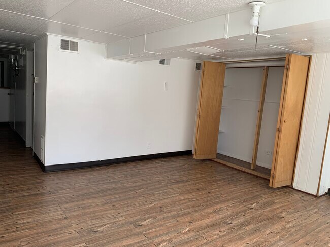 Foto del edificio - 5656 W Grace St
