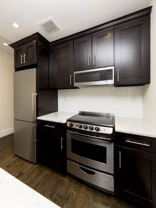 Primary Photo - 44 Sidney Pl