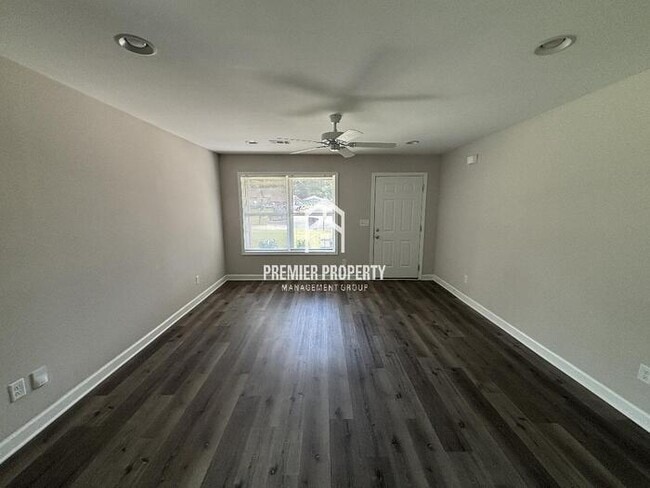 Building Photo - 188 Bradford Cir