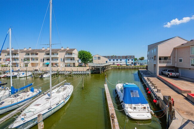 Foto del edificio - 13 Mariner Village Dr