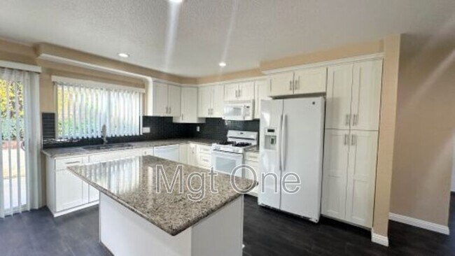 Foto del edificio - 1899 Dawn Ridge Dr