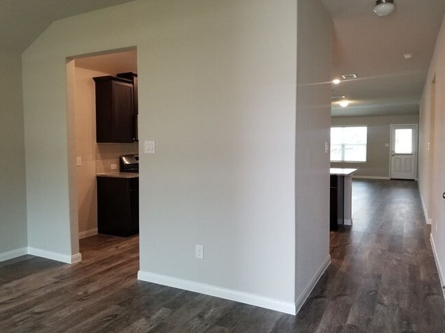 Building Photo - 6035 Akin Pl