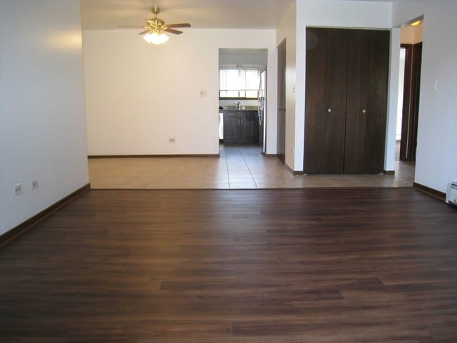 Building Photo - 920 S McKinley Ave