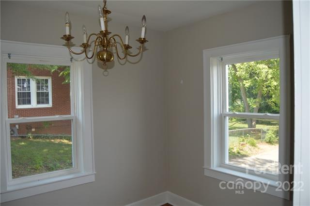 Building Photo - 104 Feimster St