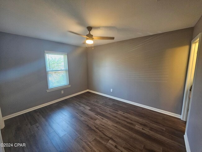Foto del edificio - 5100 Hickory St
