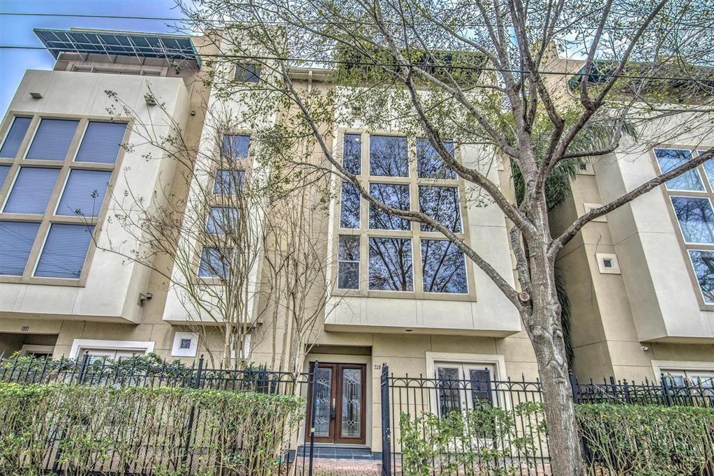Foto principal - 328 Asbury St