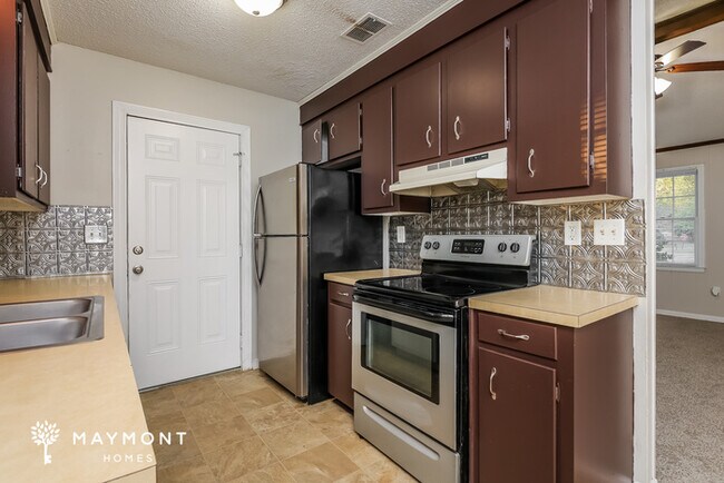 Building Photo - Great Home in Summerville!