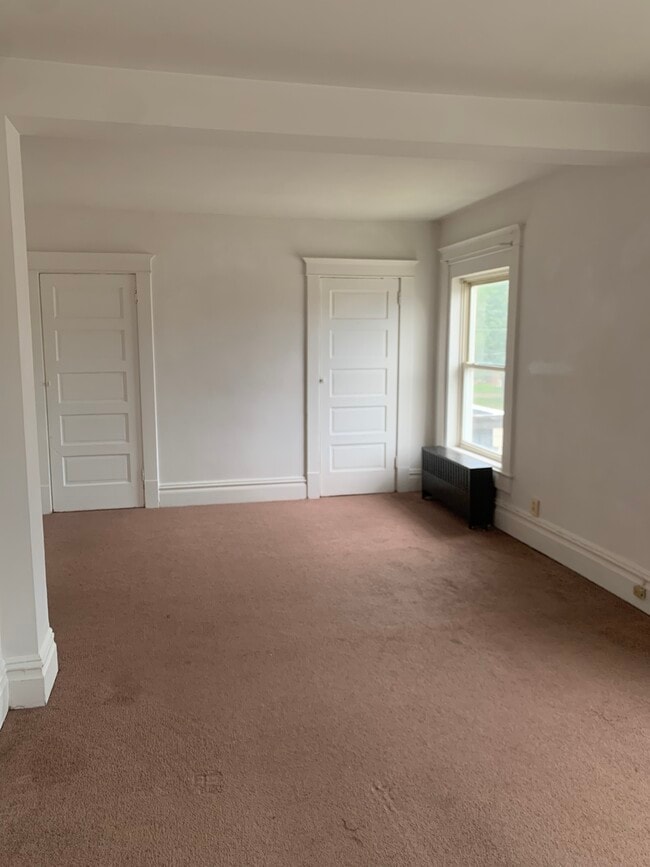 Building Photo - 216 Wilson Ave