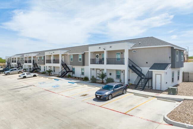 South Building - Emerald Valley Apartments