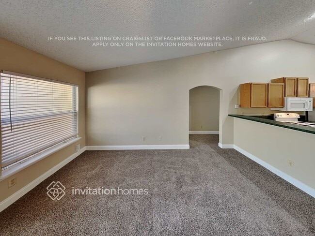 Foto del edificio - 1656 Glen Laurel Dr