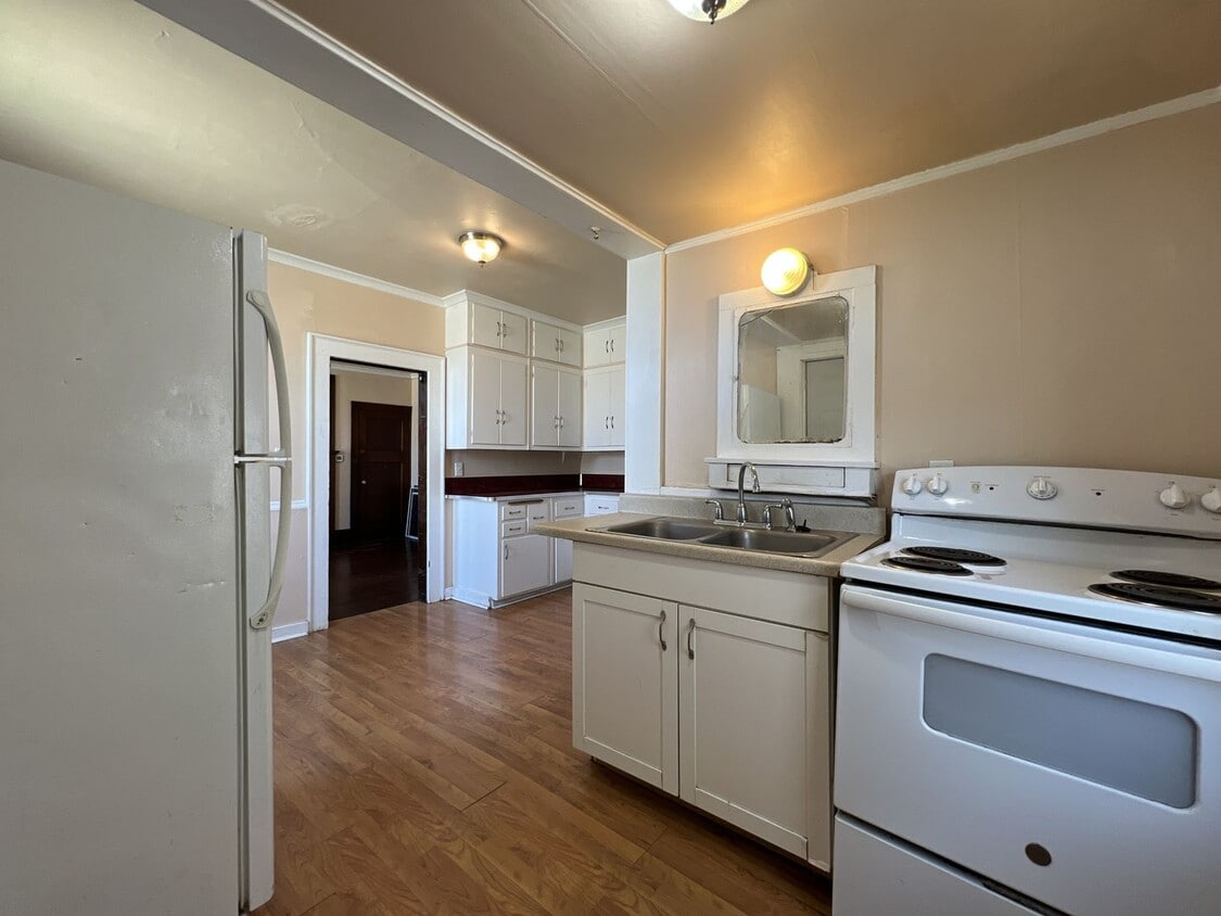 Building Photo - 93 Kaufmann Ave