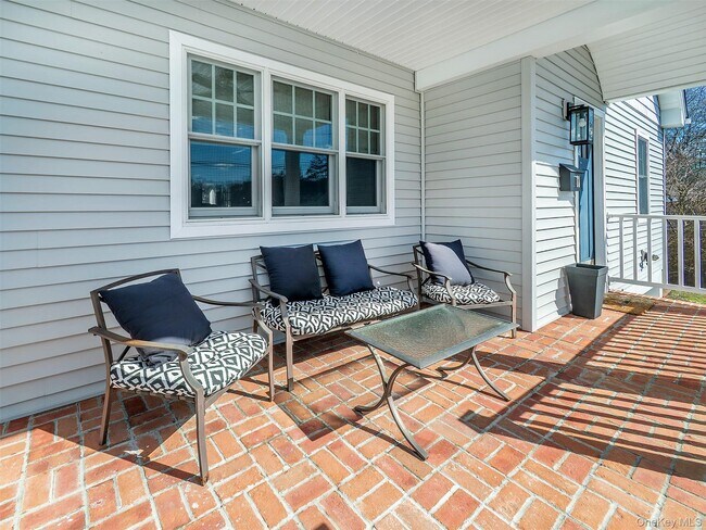 Building Photo - 17 Winans Pl