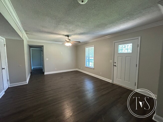 Building Photo - 528 Ashmore Rd