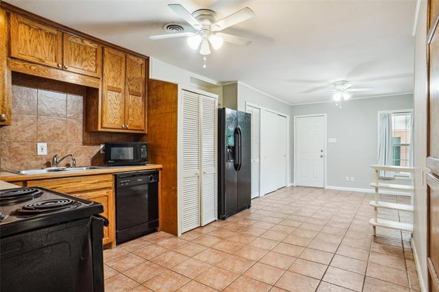 Foto del edificio - 4424 Granbury Rd
