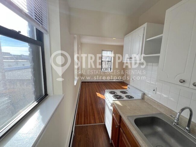 Foto del edificio - 1 bedroom in Boston MA 02134