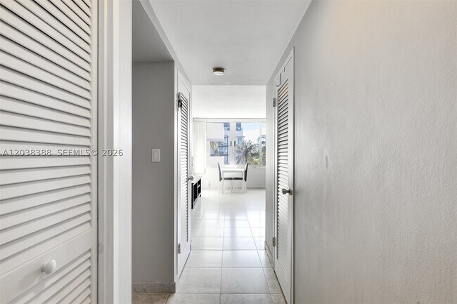 Foto del edificio - 1200 West Dr