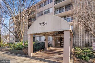 Building Photo - 7753 Patriot Dr