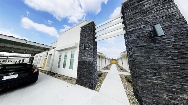 Building Photo - 3413 Sahara Dr