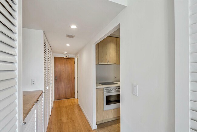 Foto del edificio - 1177 California St