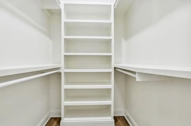 Primary Walk In Closet - 2106 Tennessee St