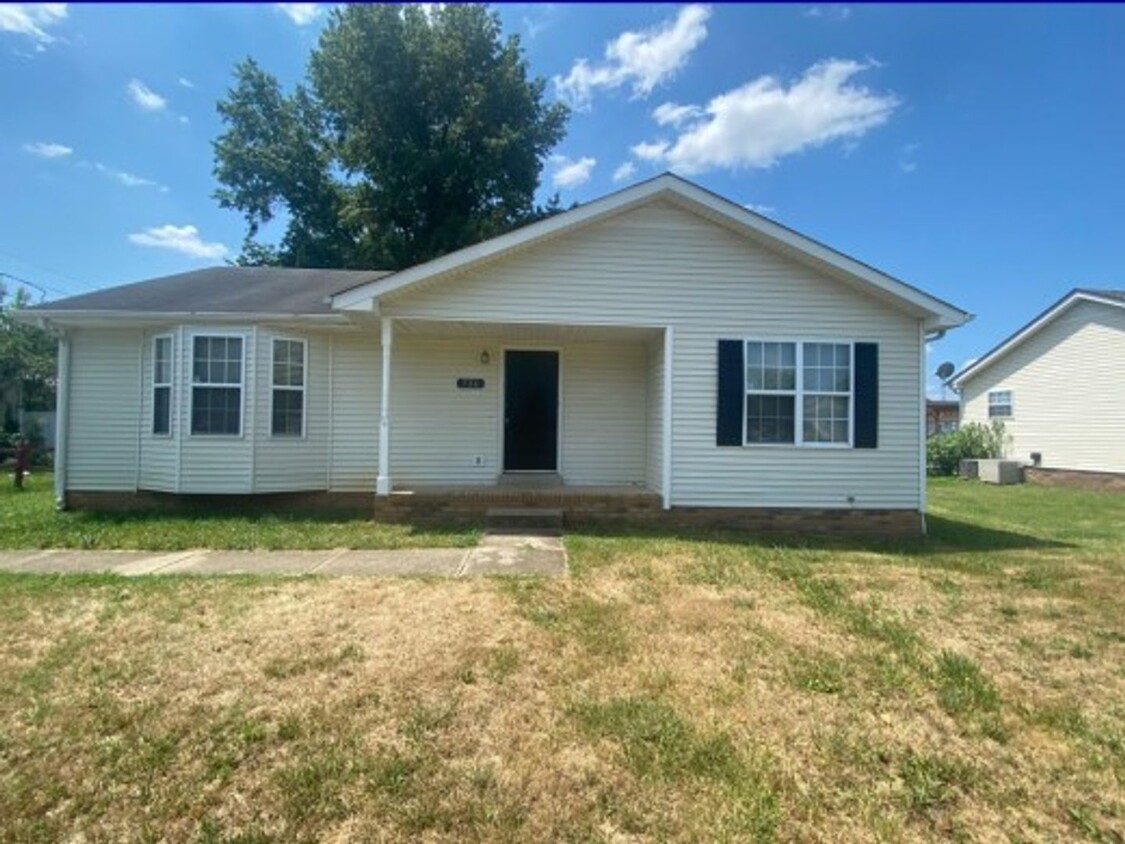 Primary Photo - 726 Carbondale Drive, Oak Grove, KY 42262