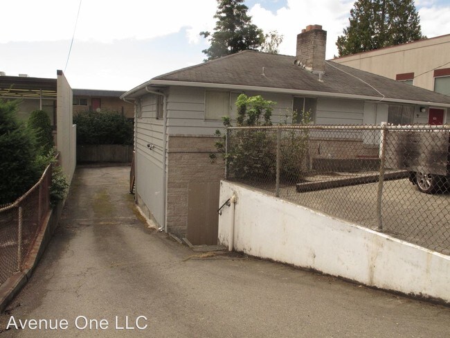 Building Photo - 145 SW 156th St