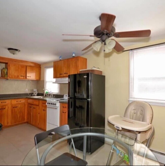 Foto del edificio - 2418 Welsh Rd