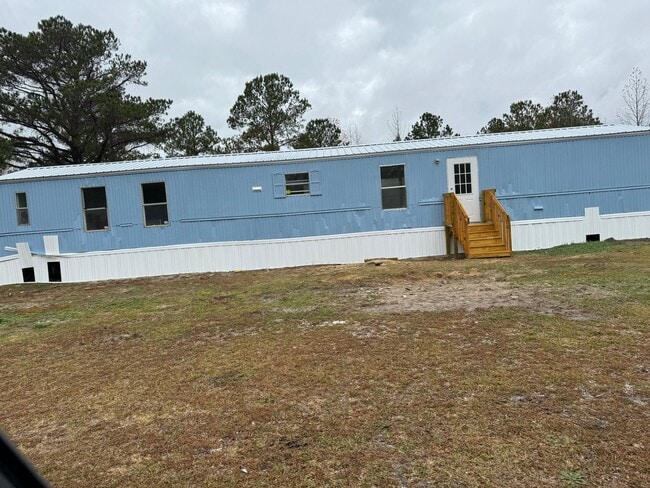 Building Photo - 2021 Hazelwood Ln