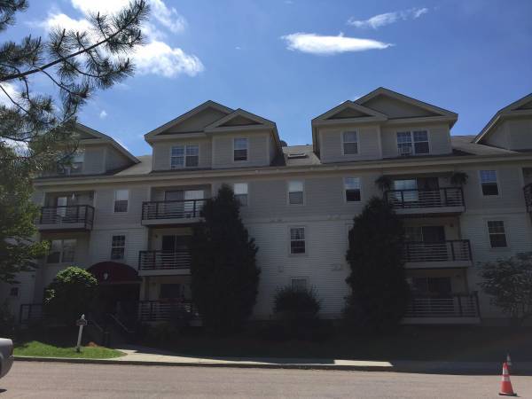 Building Photo - 420 Hildred Dr