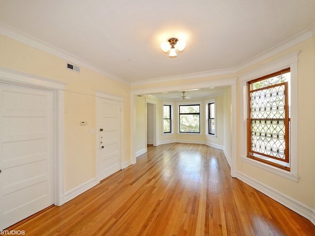 Primary Photo - 900 N Franklin St