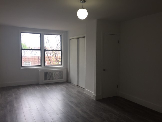 Foto del edificio - 133-17 Sanford avenue