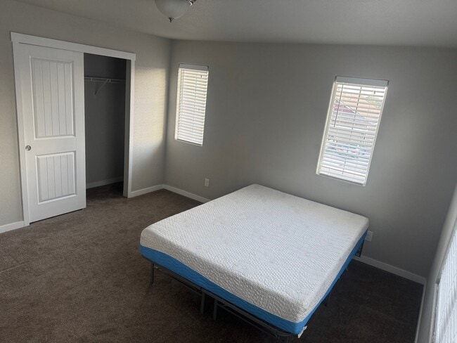 Building Photo - 9736 Wando Dr