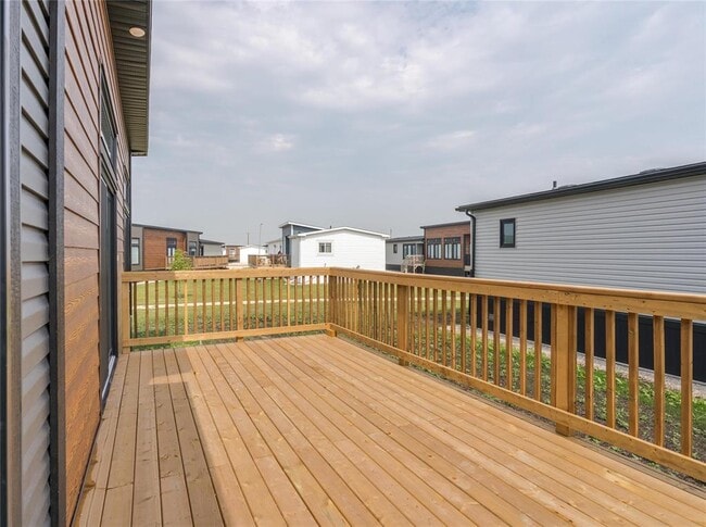 Building Photo - 136 Prairie Oak Dr