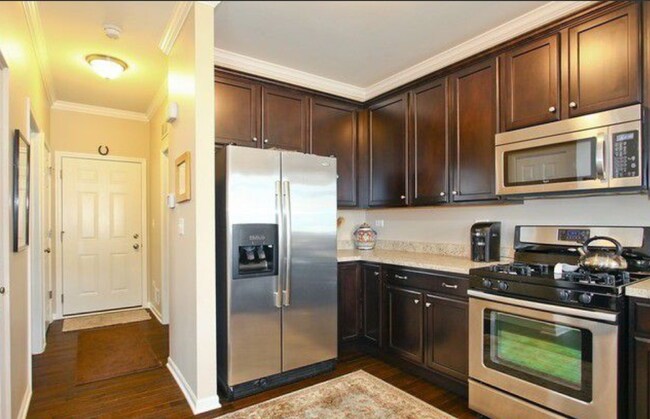 Foto del edificio - 1034 Ravendale Ct