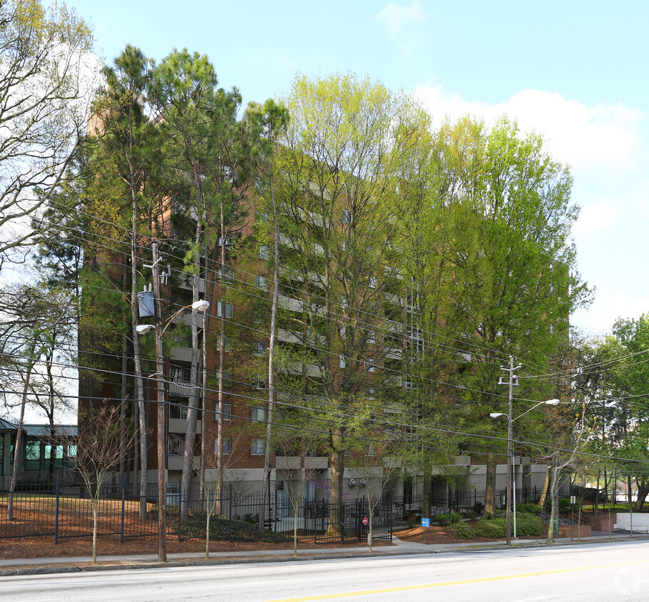 Foto del edificio - Cosby Spear Highrise