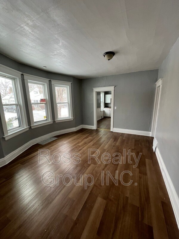 Foto del edificio - 3156 Elm St